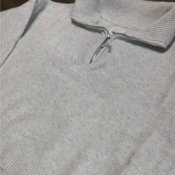 Women’s Aerie Quaterzip - Picture 2 of 5